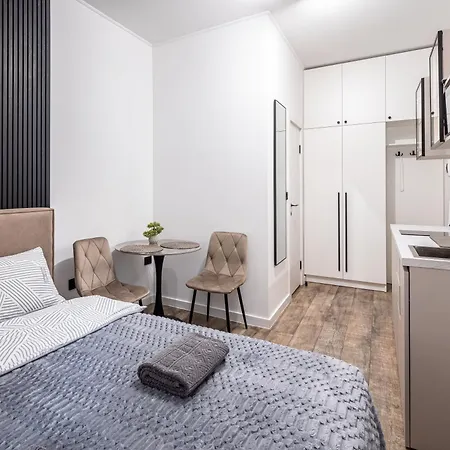 новенька квартирка біля вокзалу та костелу вулиця війтовича 1 * إلفيف