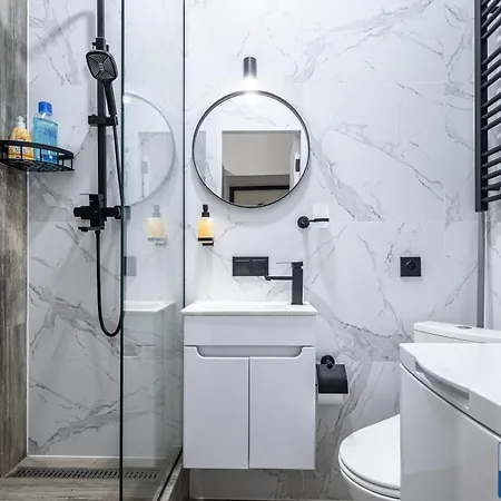 новенька квартирка біля вокзалу та костелу вулиця війтовича 1 Apartment